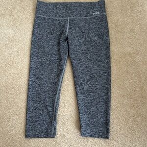 Victoria Secret Pink Ultimate Capri/cropped Yoga Pants
